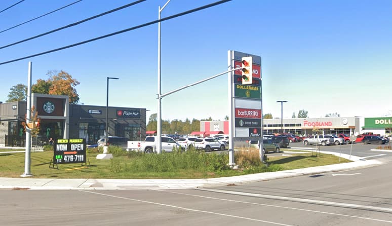 Picton Shopping Plaza — image 1