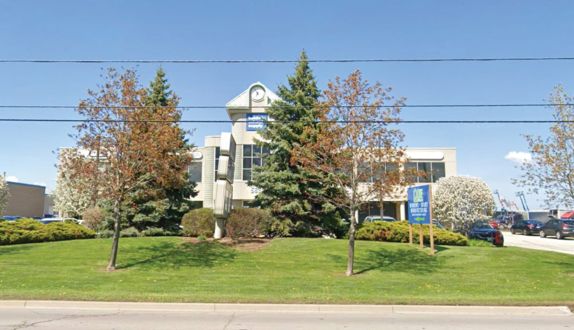 589 Barton Street — image 1